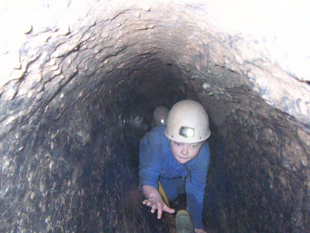 Caving weekend, April 2010 18